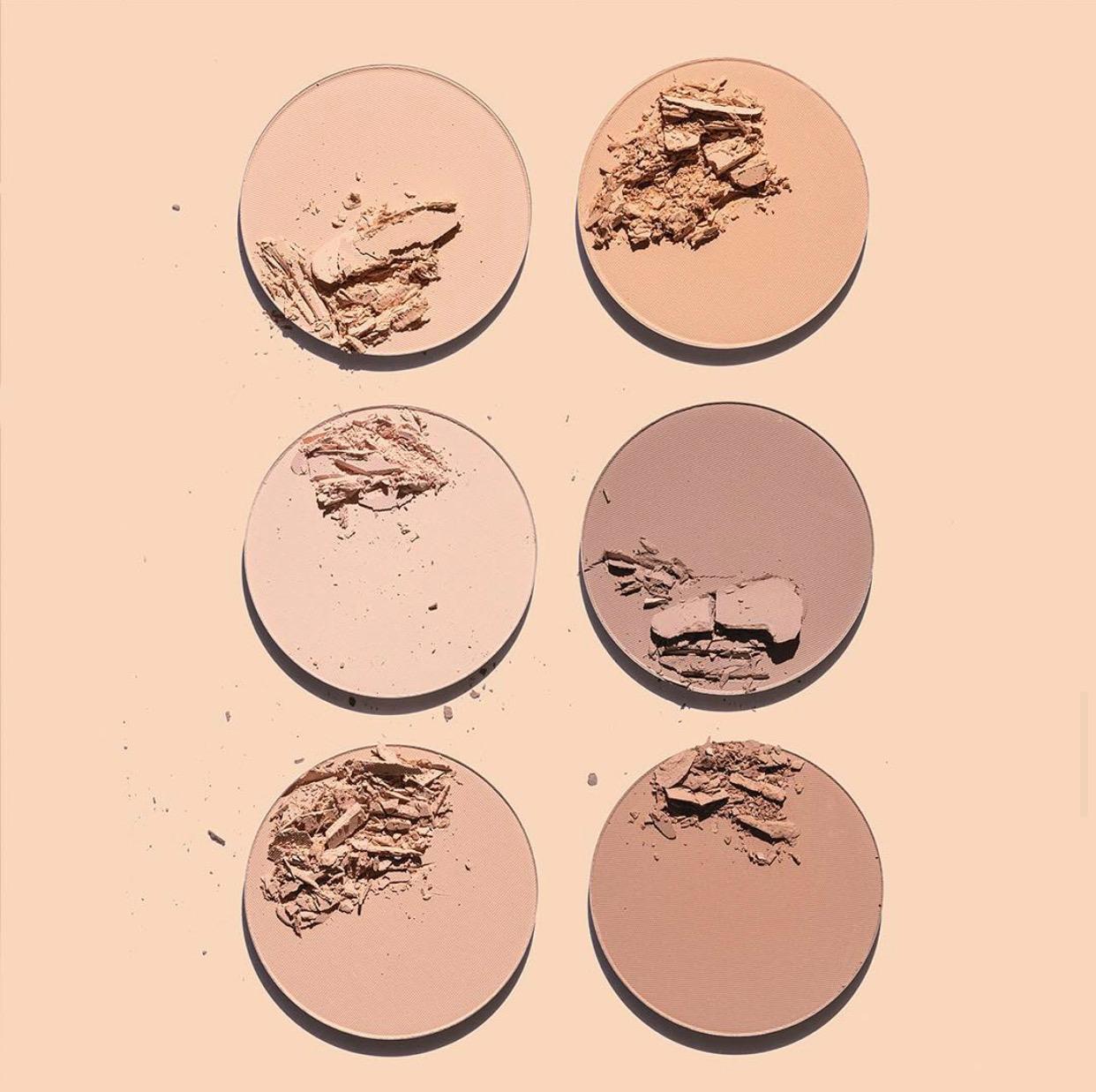COMPACT POWDER SPF 25 NO: 03 Pierre Rene